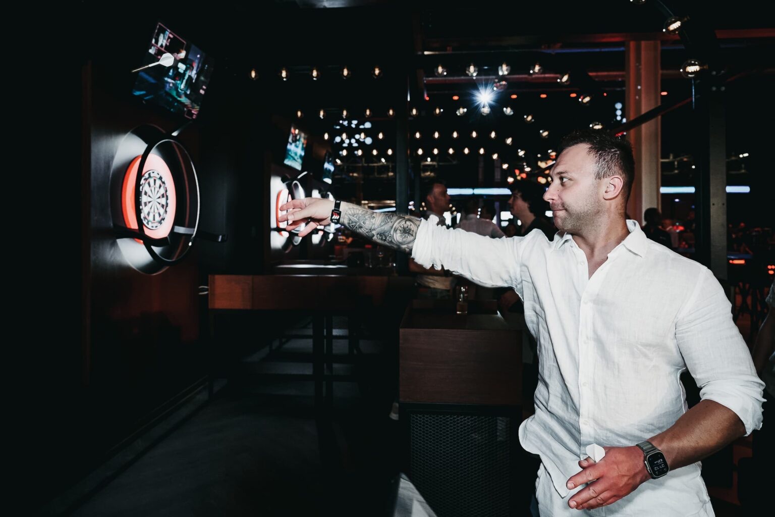 Antwerpen-interactive-darts-activiteit-legendary-fun-experience-factory-1536x1024
