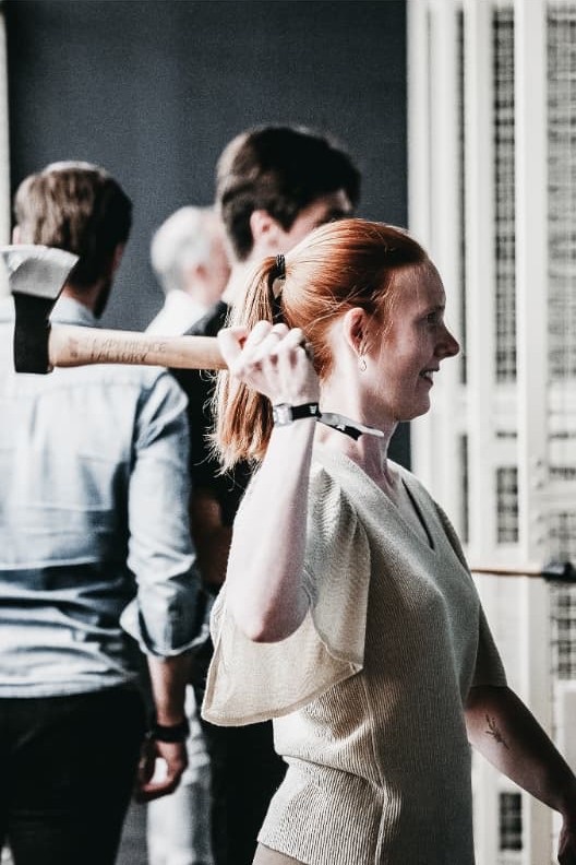 axe-throwing-antwerpen-experience-factory-legendary-fun